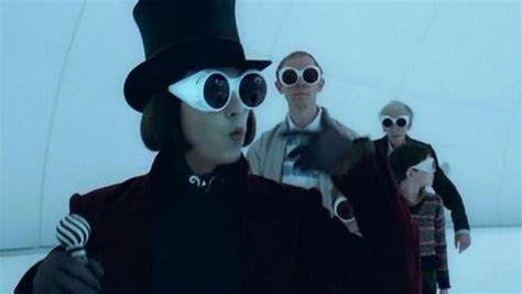 white willy wonka glasses